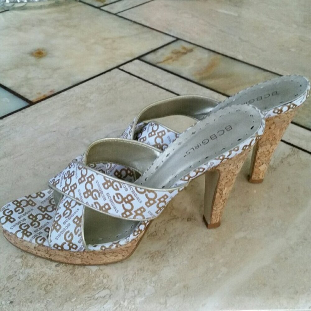 BCBG White Sandal Heels 9.5 - Picture 2 of 2